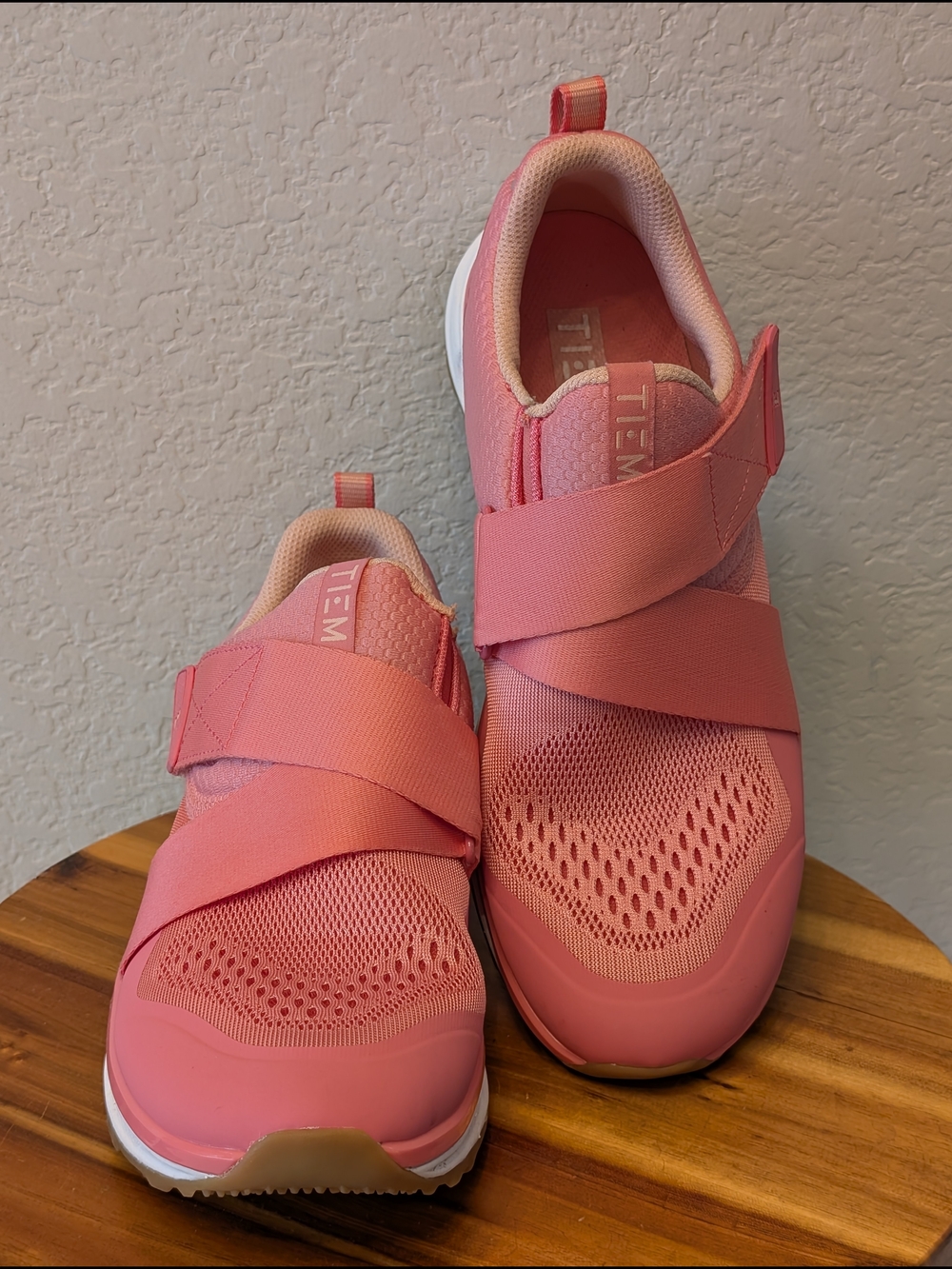 TIEM Slipstream Pink Indoor Cycling Shoes Womens 8.5 SPD Cleats 100031W
